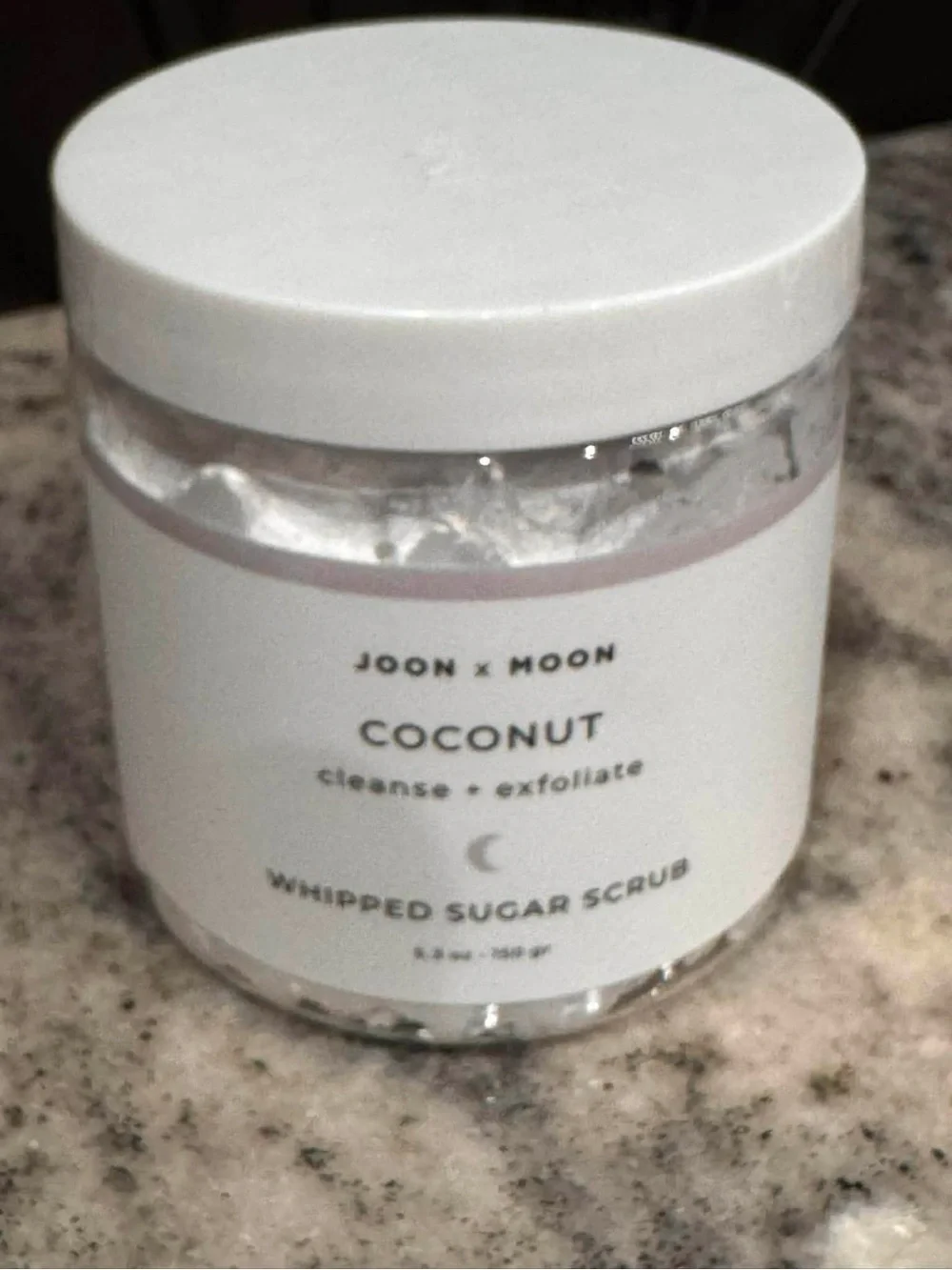 SIS AND ME Coconut Whipped Sugar Scrub — White